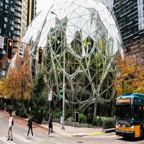 Nhân viên Amazon cảnh báo về cách phát triển AI 'mọi chi phí đều biện minh'