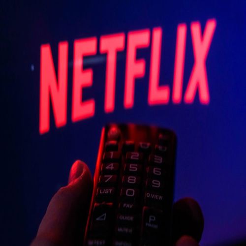 Netflix gỡ nút Cast trên điện thoại: thay đổi ảnh hưởng ra sao?