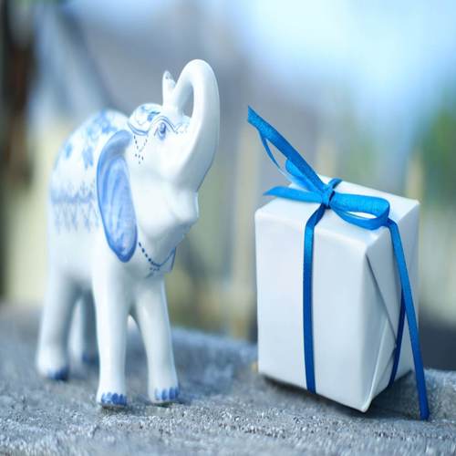 10 món quà white elephant đáng chiến tranh cho năm 2025