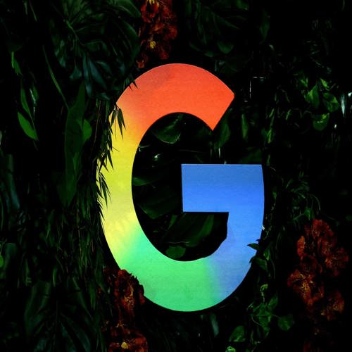 Google Discover thử nghiệm tiêu đề do AI tạo và chất lượng gây lo ngại