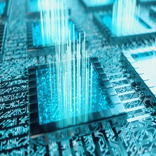 Amazon ra mắt chip AI ấn tượng và hé lộ lộ trình thân thiện với Nvidia