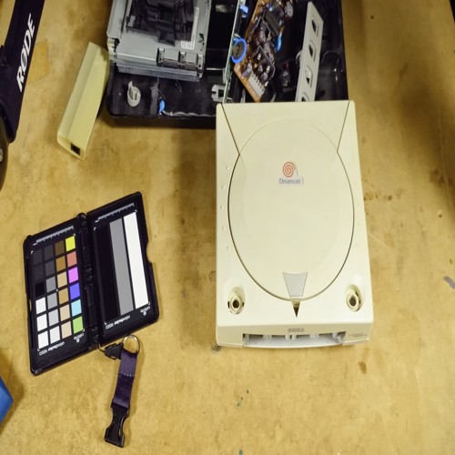 Retrobrighting có thể gây hại lâu dài cho các máy console ngả vàng